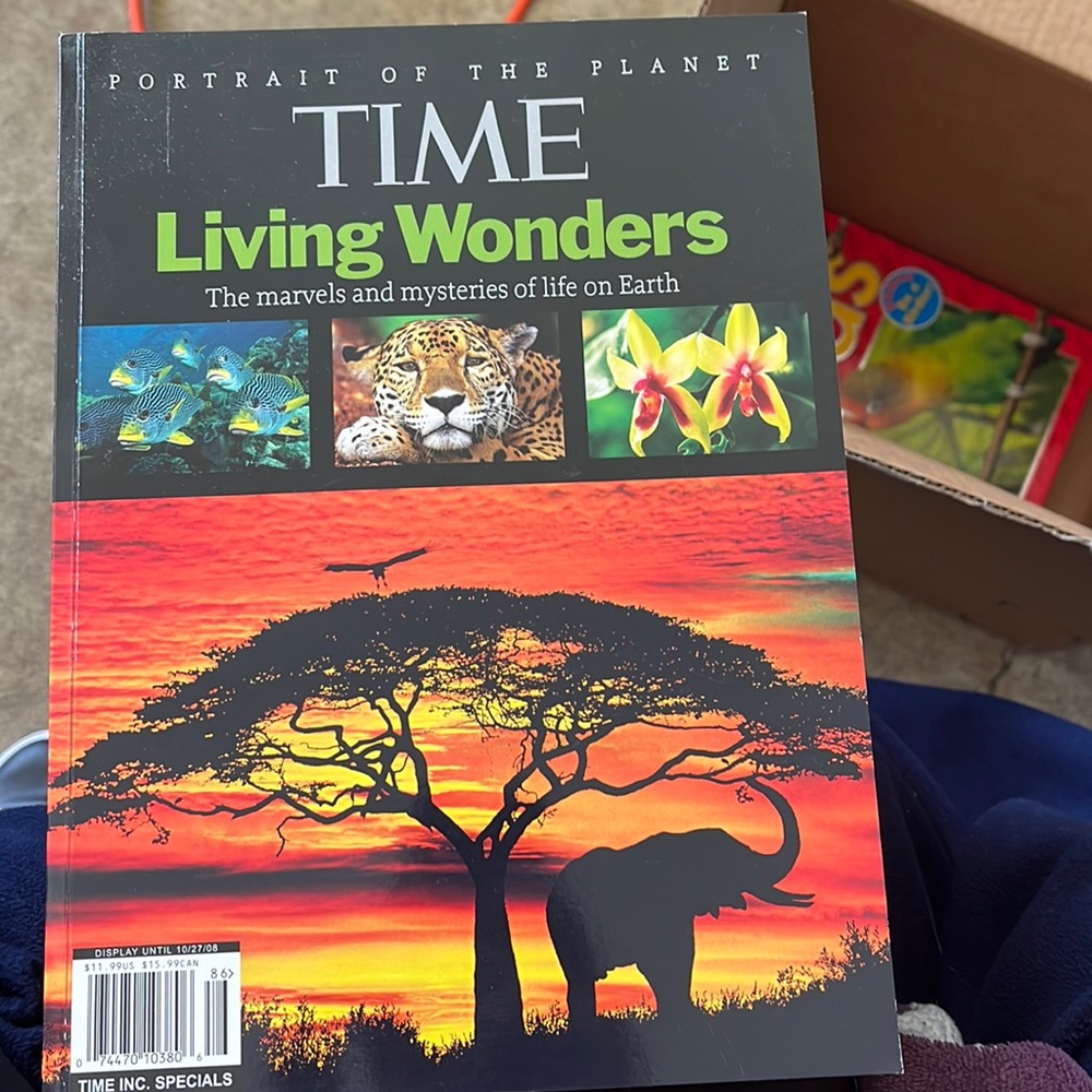 Time books Portrait of the planet the name is Living Wonders